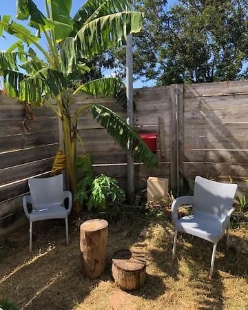 Les Chambres D'Umoja Grand-Bourg  Exterior foto
